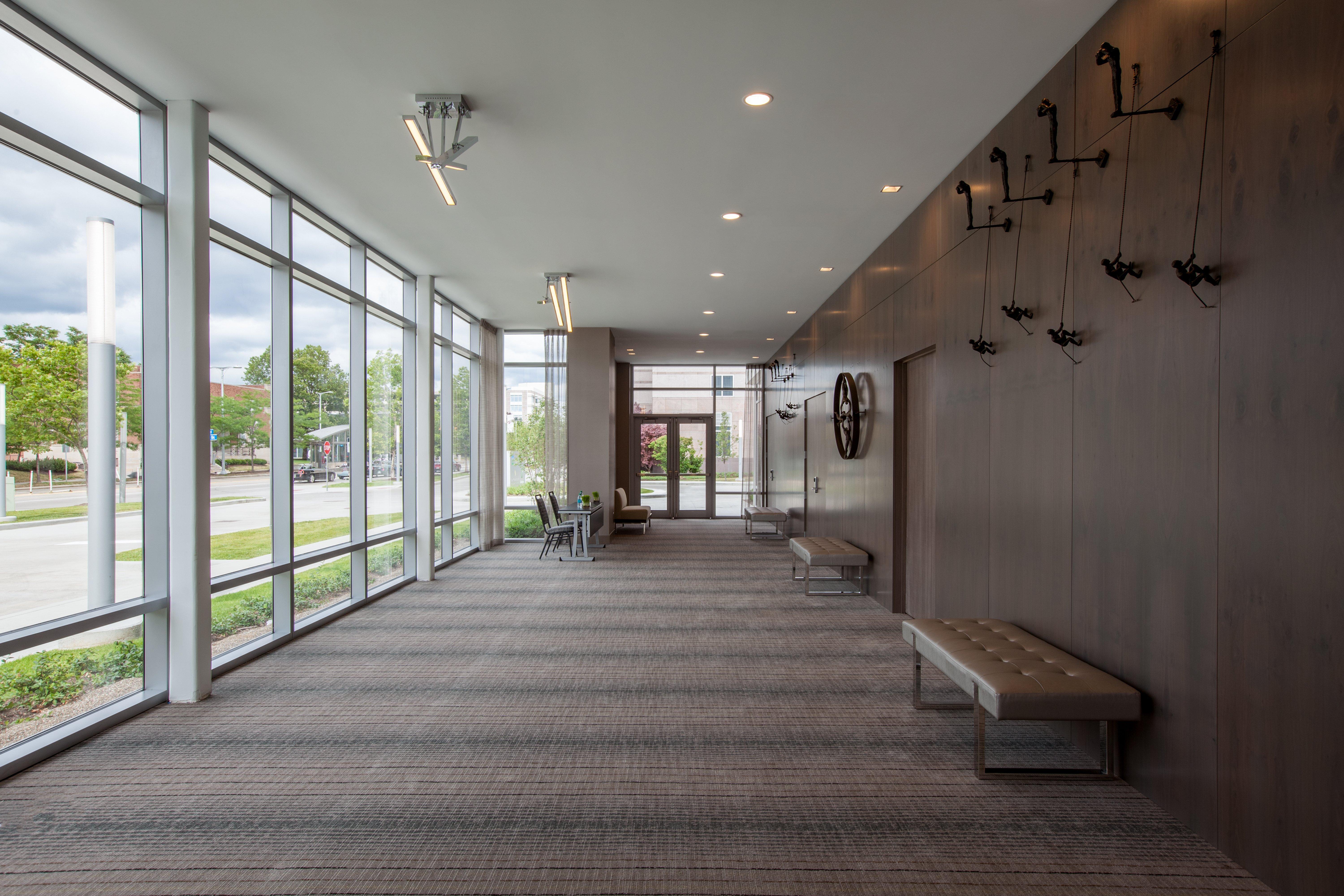 Holiday Inn Cleveland Clinic By Ihg Εξωτερικό φωτογραφία