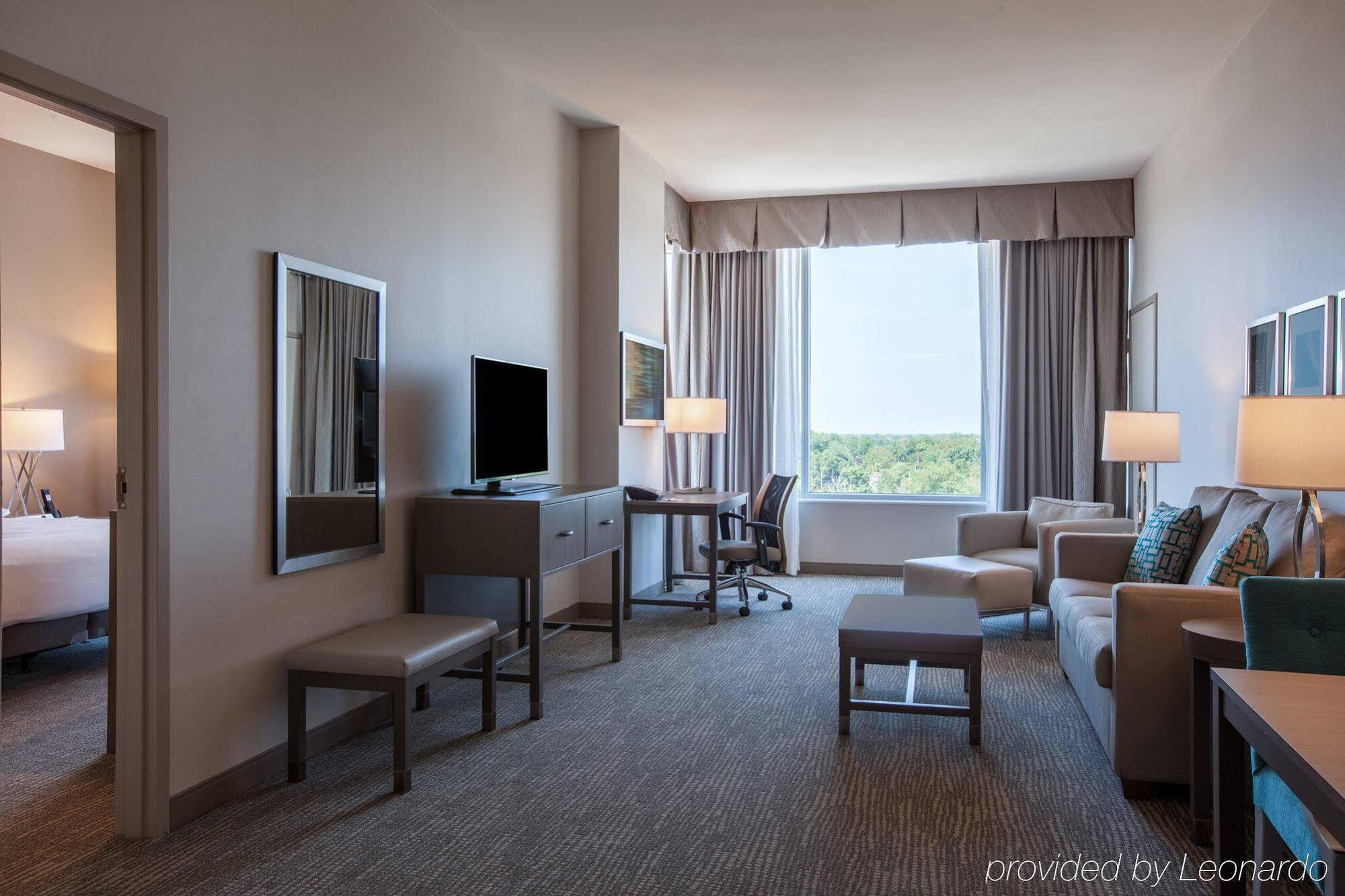 Holiday Inn Cleveland Clinic By Ihg Εξωτερικό φωτογραφία